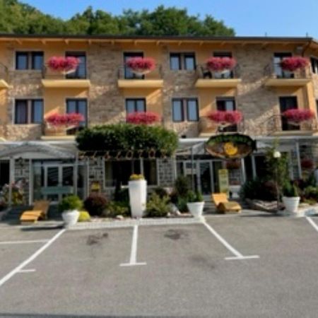 Hotel Iscla Edolo Ngoại thất bức ảnh
