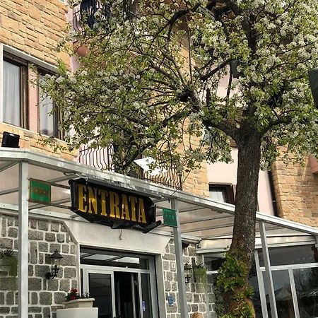 Hotel Iscla Edolo Ngoại thất bức ảnh