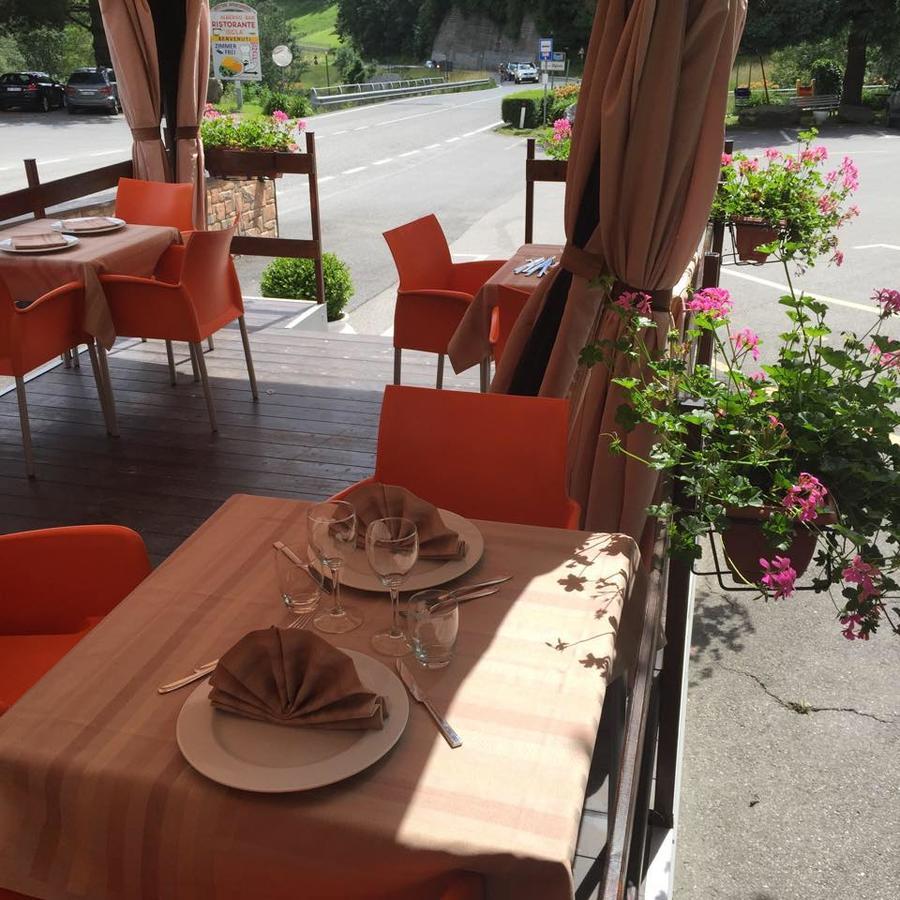 Hotel Iscla Edolo Ngoại thất bức ảnh