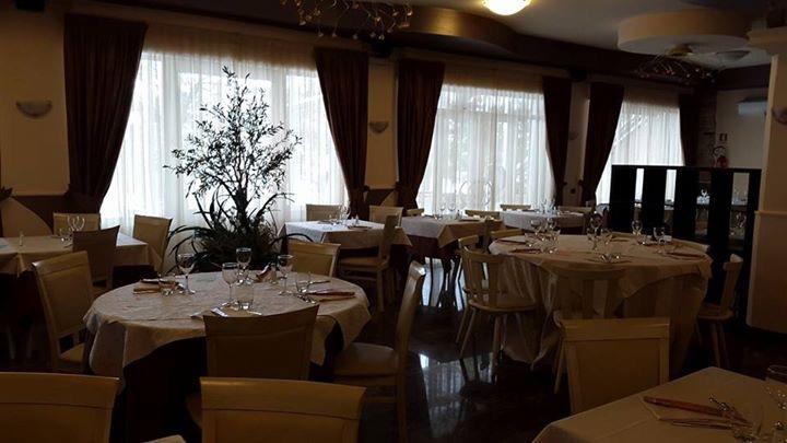 Hotel Iscla Edolo Ngoại thất bức ảnh